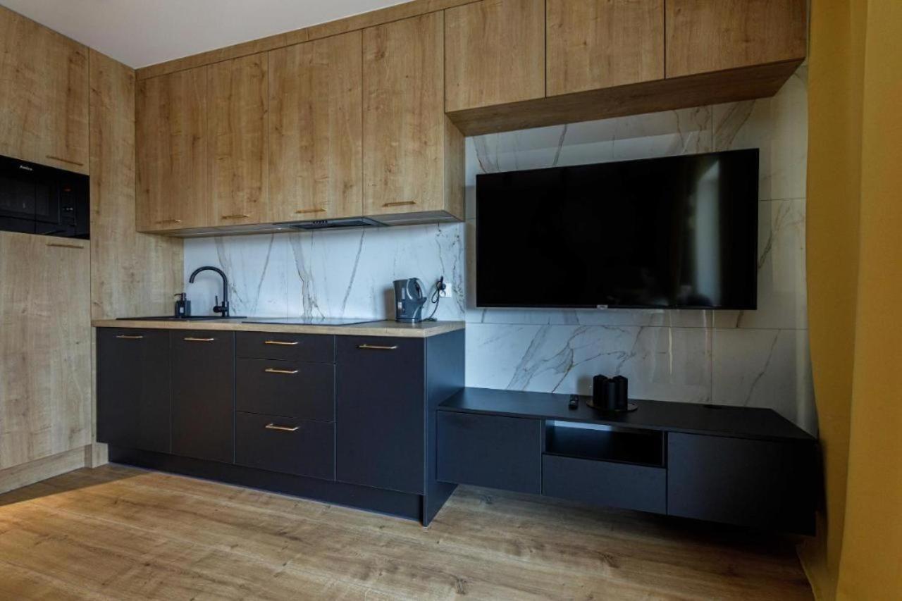Urban Chic - Studio Apartment - Odra View&Witolda Wroclaw Ngoại thất bức ảnh