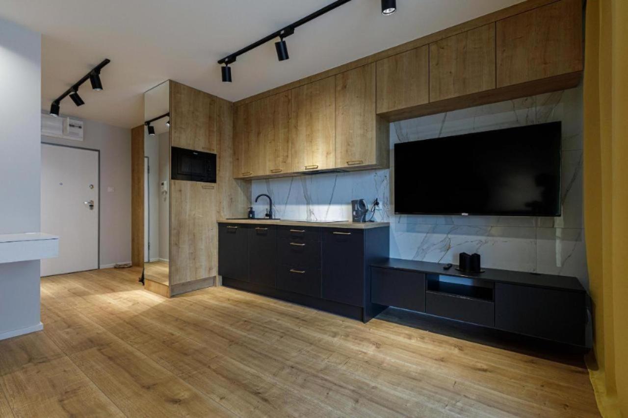 Urban Chic - Studio Apartment - Odra View&Witolda Wroclaw Ngoại thất bức ảnh